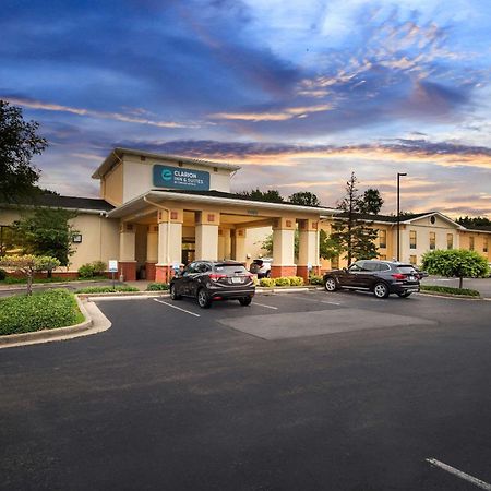 Clarion Inn & Suites Northwest Indianapolis Eksteriør billede