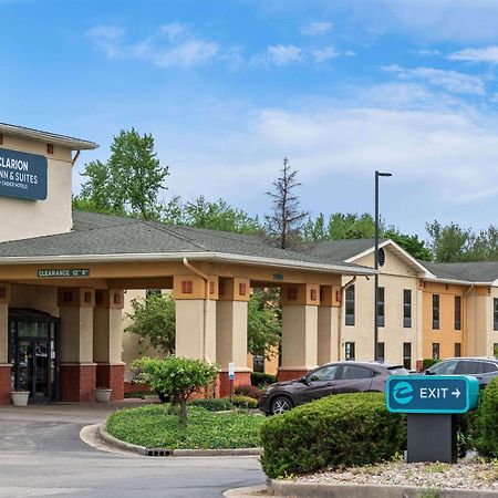 Clarion Inn & Suites Northwest Indianapolis Eksteriør billede