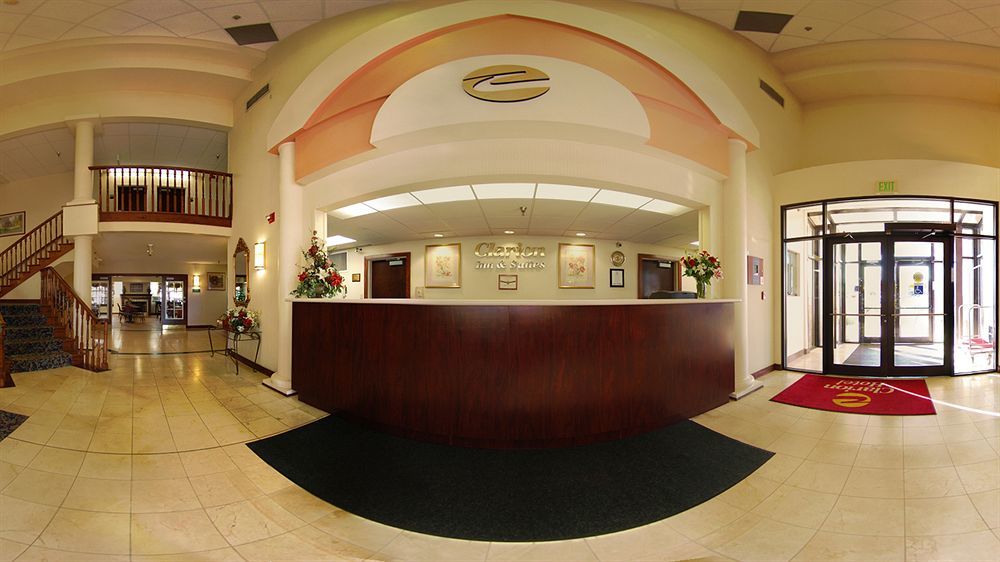Clarion Inn & Suites Northwest Indianapolis Eksteriør billede